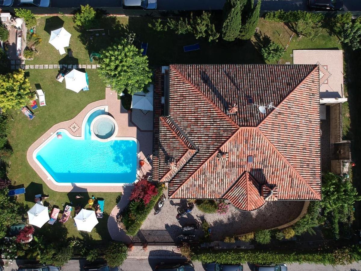 B&B Villa Giulia Desenzano del Garda Eksteriør bilde