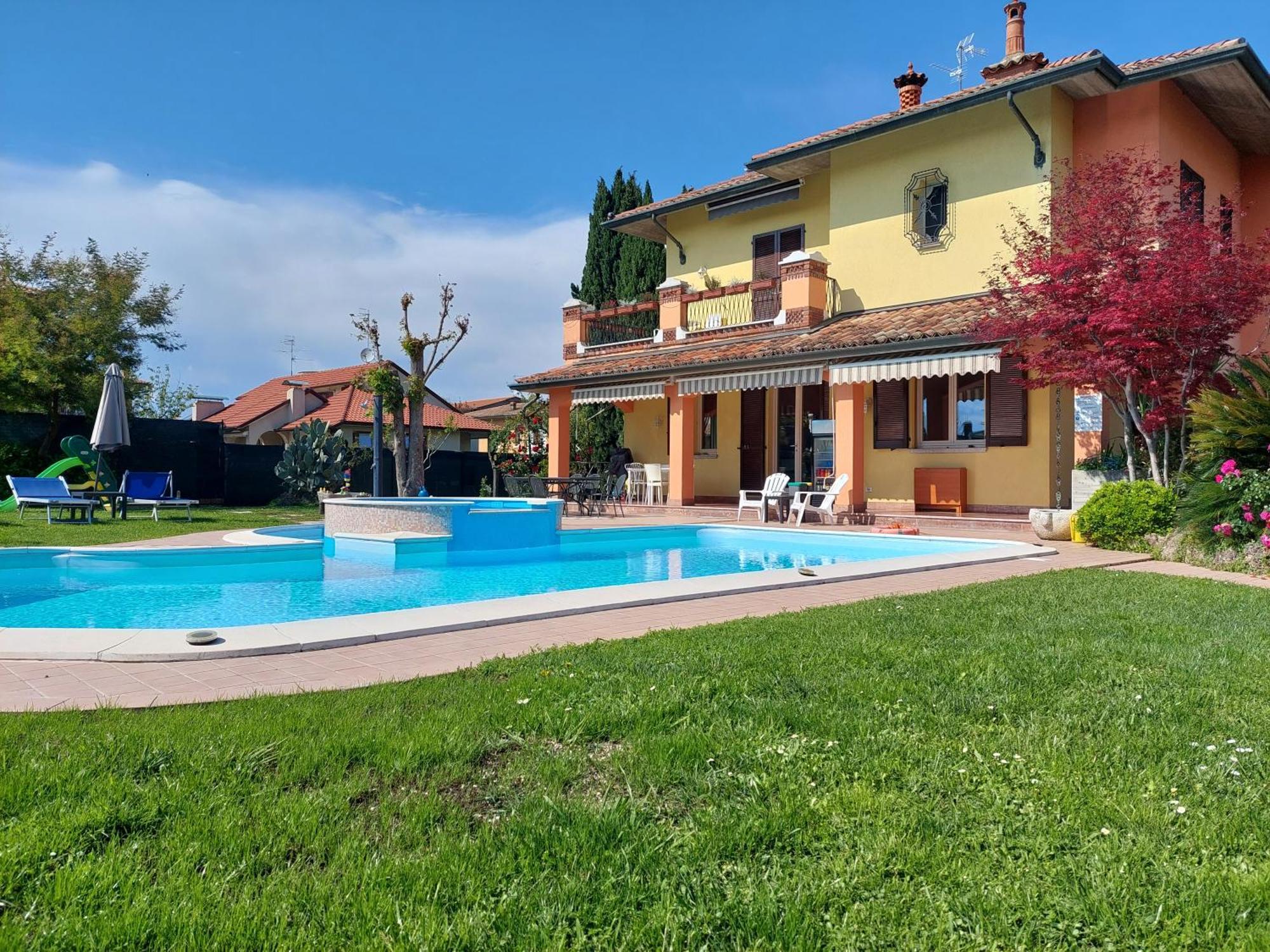 B&B Villa Giulia Desenzano del Garda Eksteriør bilde