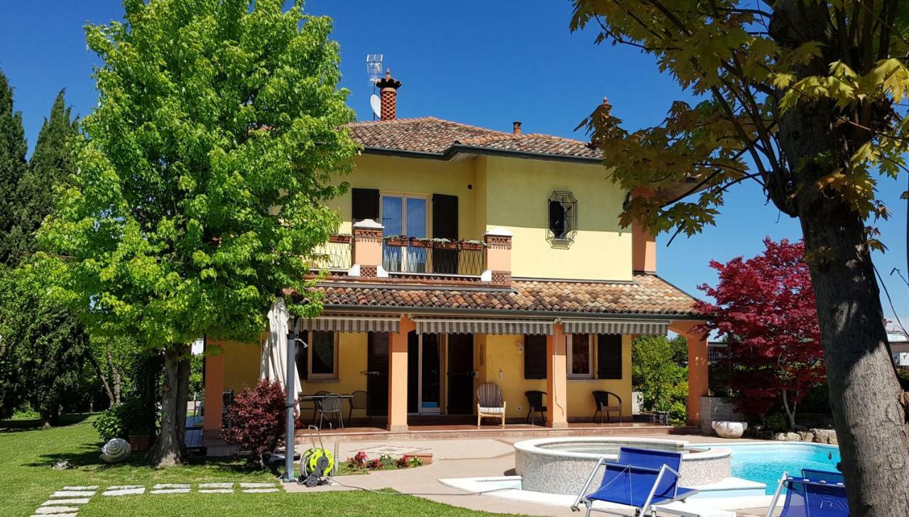 B&B Villa Giulia Desenzano del Garda Eksteriør bilde